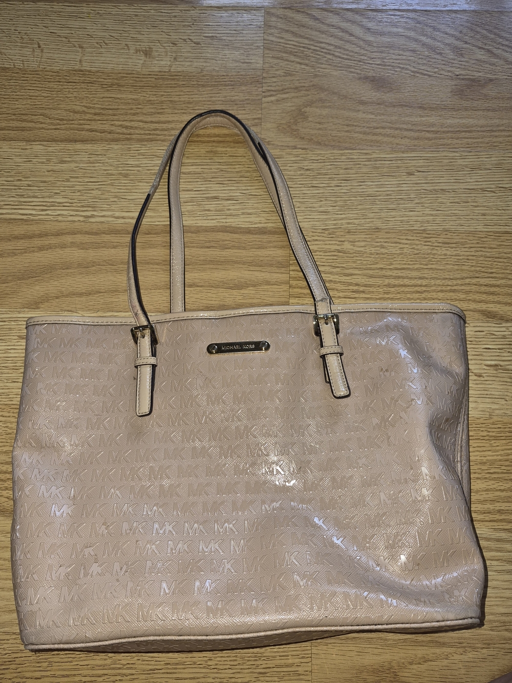 Michael Kors Tan Tote/Purse.